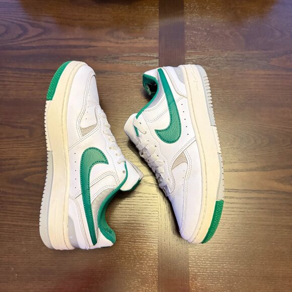 Green & White Nike Gamma Force Women's Basketball Shoes, Size: 6.5, Natural - Picture 2 of 11